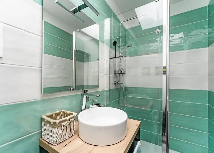 Maison 2e Ligne Acces Prive 50m *